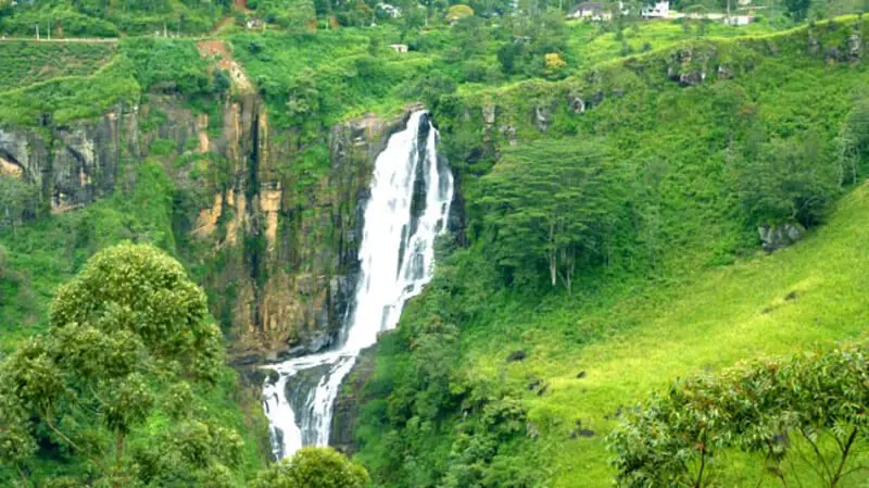 Day 01 - Colombo to Nuwara Eliya via Kandy
