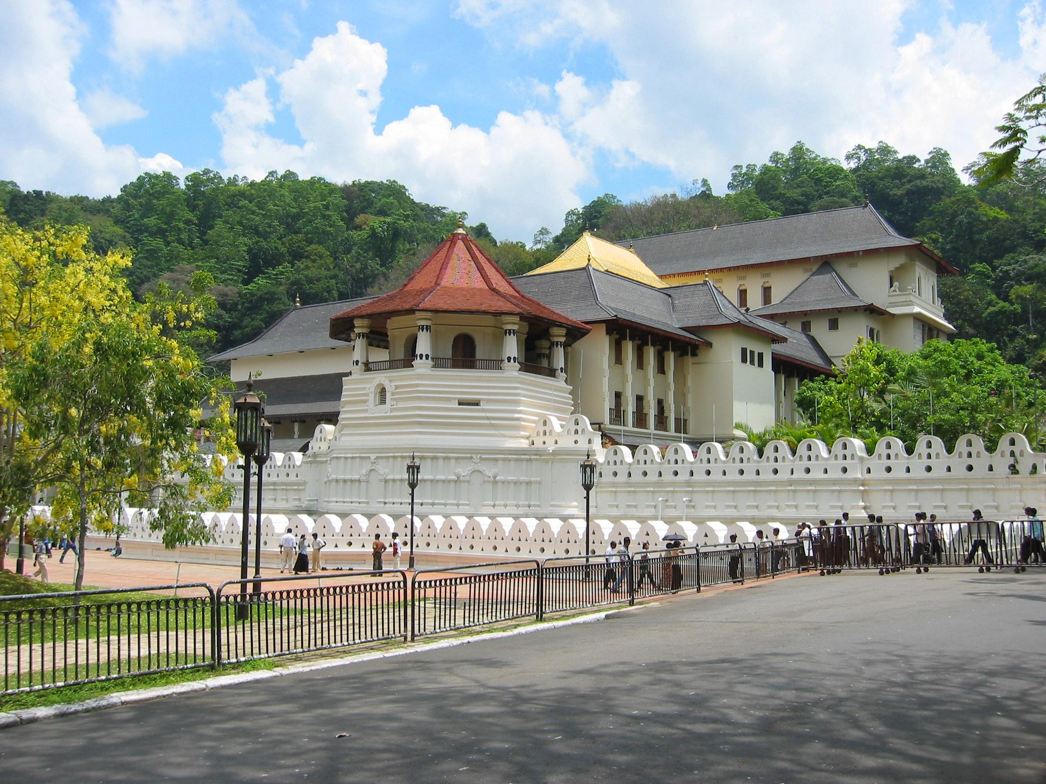 Kandy Day Tour with all included