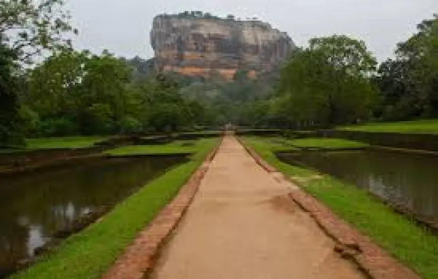 Sigiriya Day Trip from Colombo