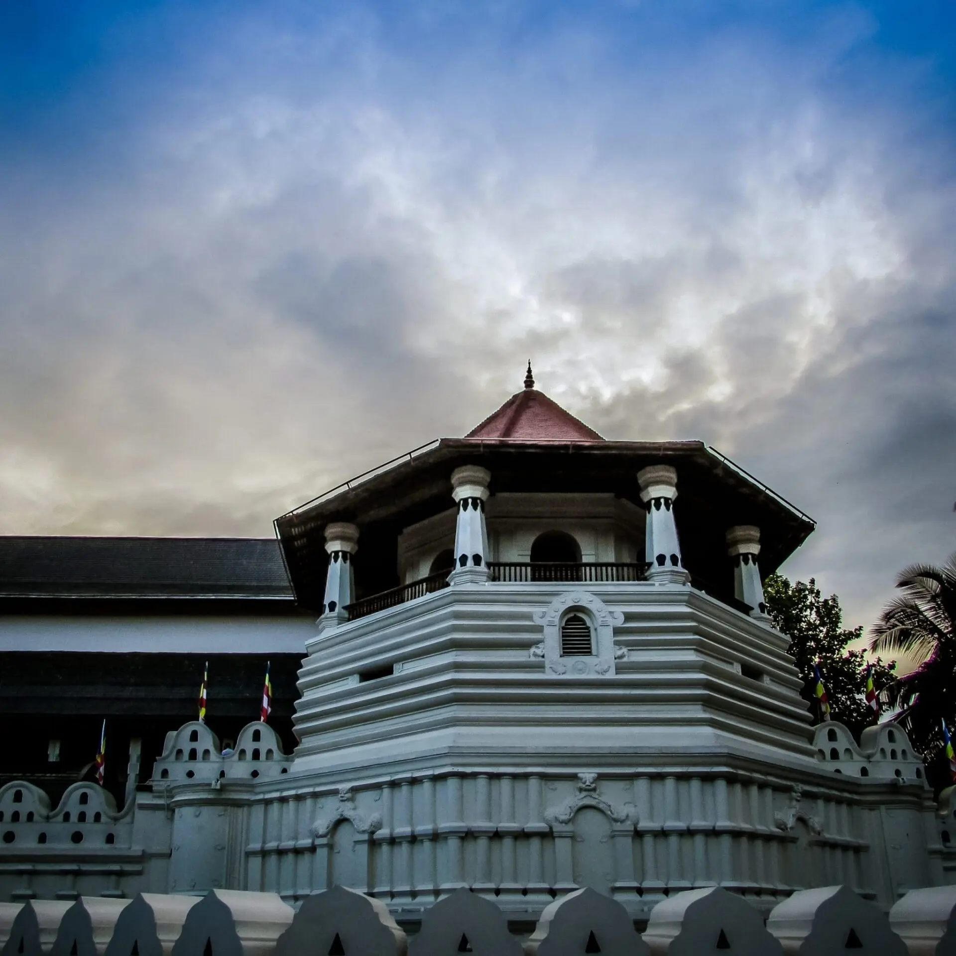 Day 04 - Trincomalee to Kandy via Dambulla