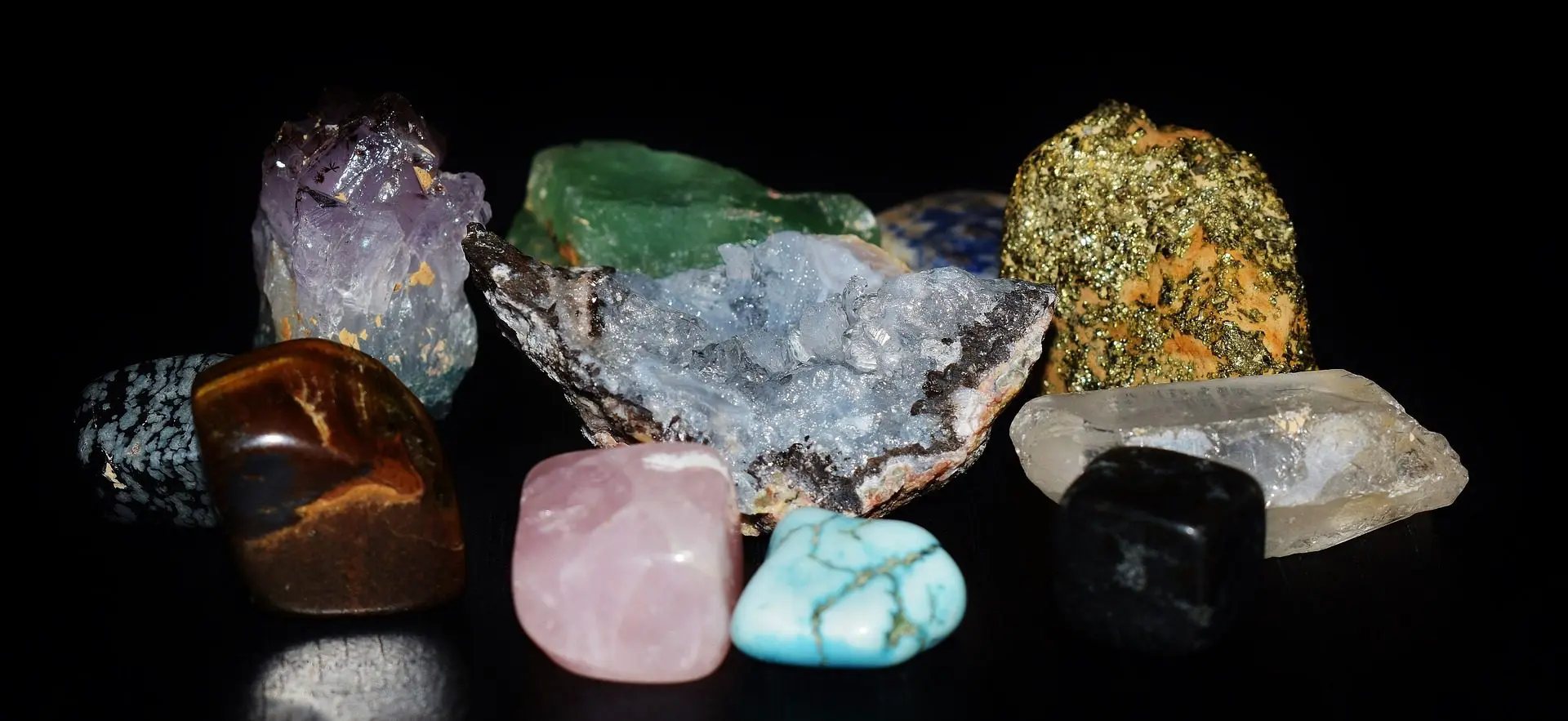 12:30 PM: Gemological Museum & Jewelry Showroom