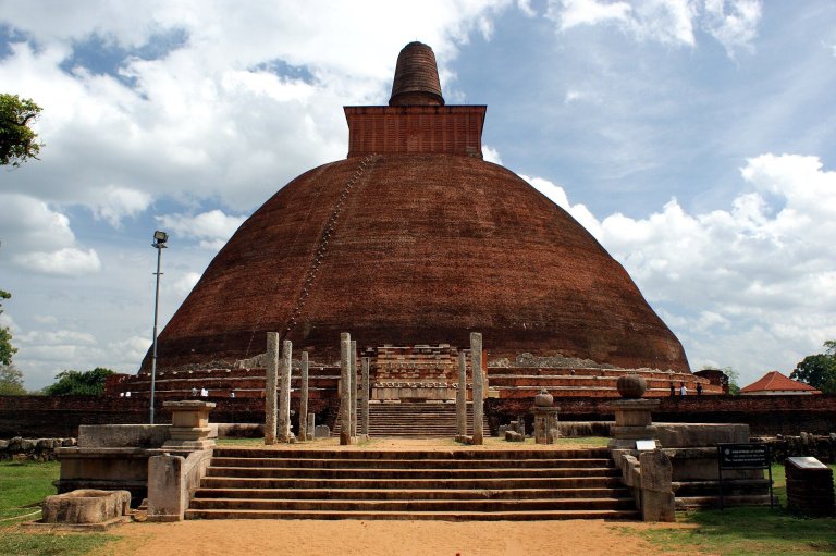 Day 4: Day trip to Anuradhapura