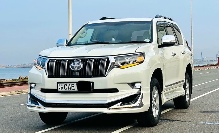 Lanka Tour Host Toyota Land Cruiser Prado