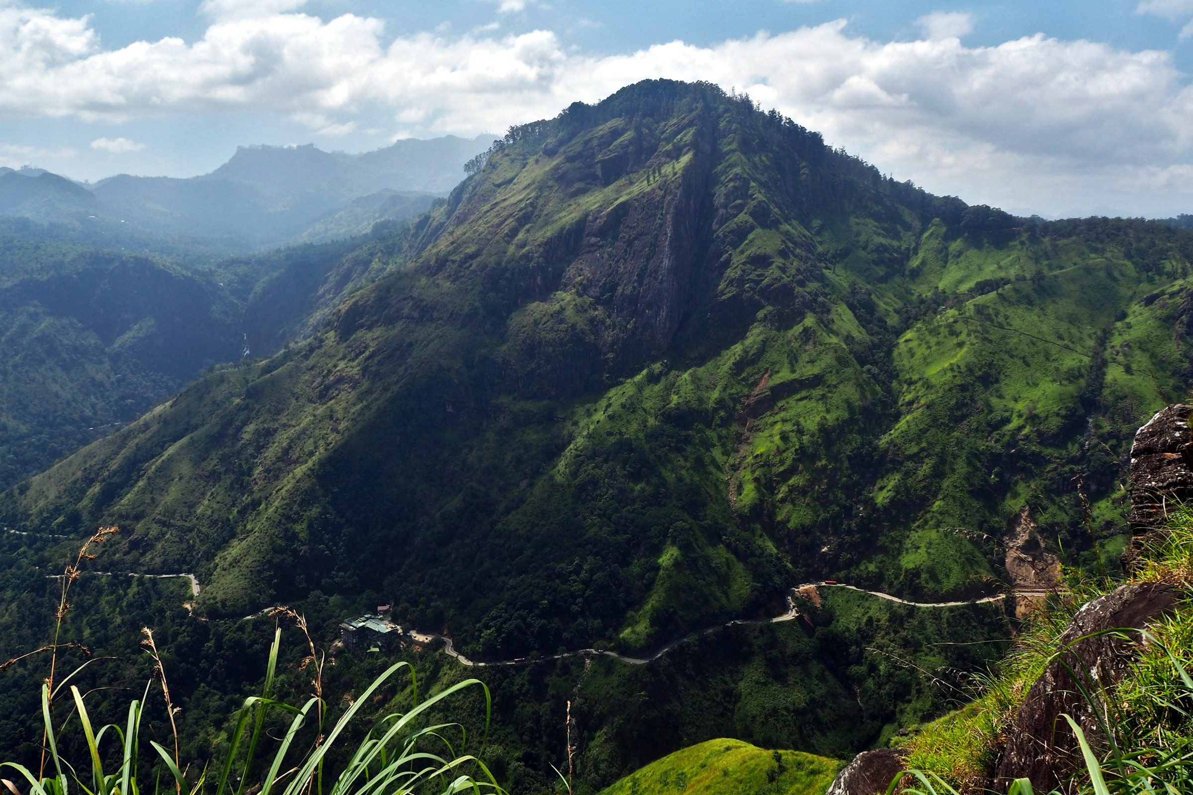 Little Adam's Peak and the hills of Ella