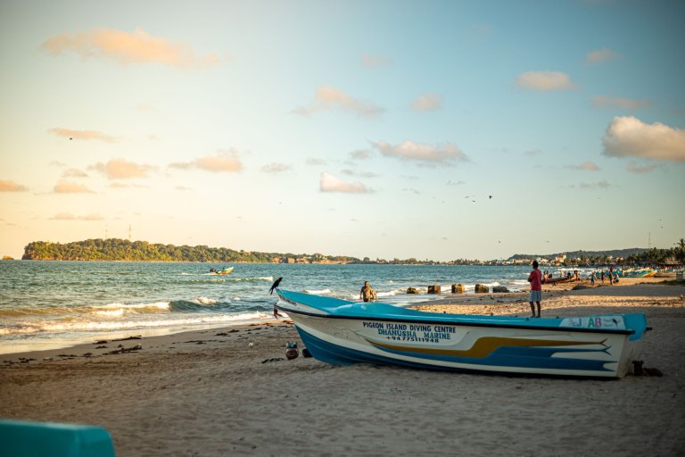 Day 3: Trincomalee sights and beach time