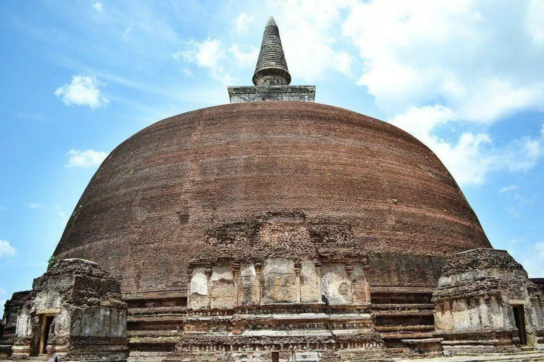 Day 02 - Negombo to Anuradhapura